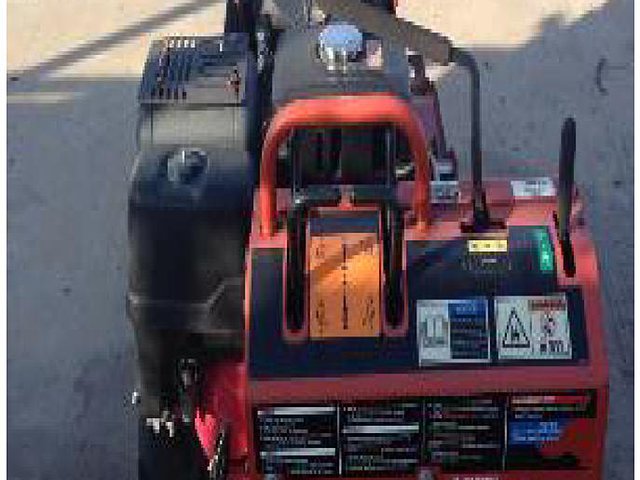 10 DITCH WITCH RT12