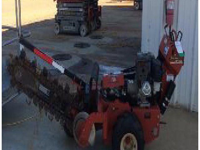 2010 DITCH WITCH RT10 Photo