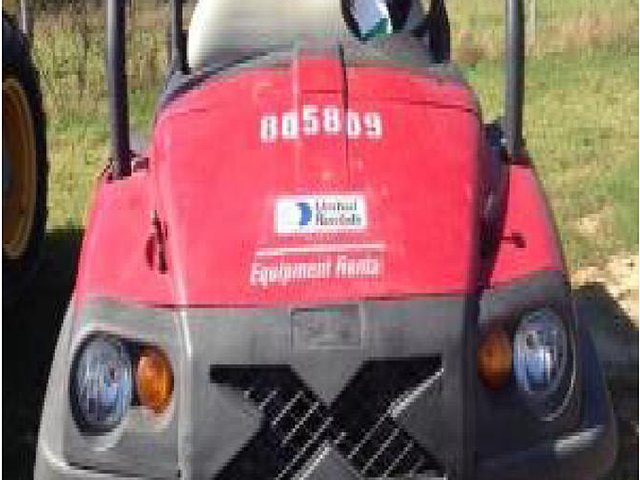 2010 CLUB CAR XRT1550G Photo