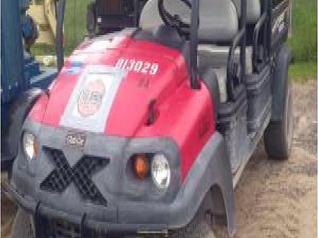 2010 CLUB CAR XRT1550 Photo