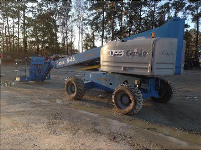2006 GENIE S45 Photo