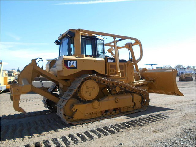 2008 CATERPILLAR D6T XL Photo