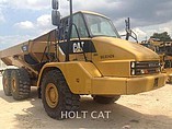 2011 CATERPILLAR 725 Photo #1