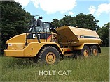 2013 CATERPILLAR 725 Photo #2
