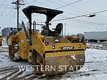 2012 CATERPILLAR CB64 Photo #2