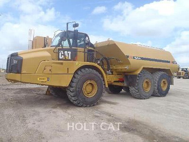 2012 CATERPILLAR 740B Photo