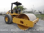 2010 CATERPILLAR CS-533E Photo #2