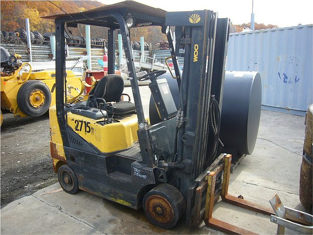 2001 DAEWOO GC25P-5 Photo