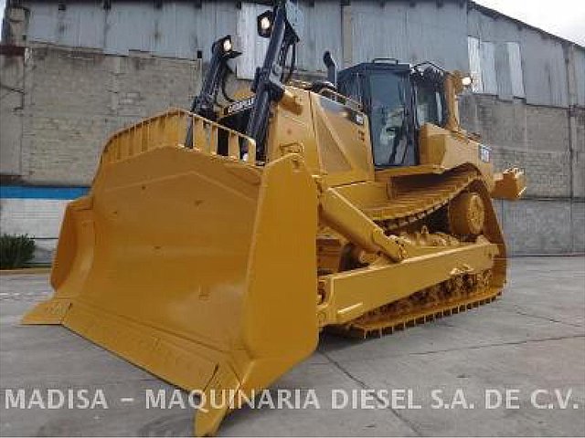 2011 CATERPILLAR D8T Photo