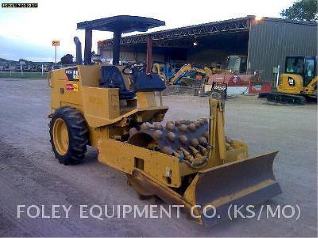 07 CATERPILLAR CP-323C