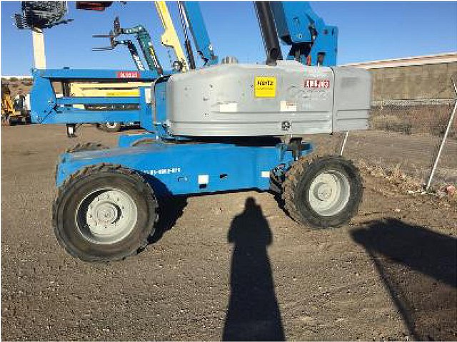 2008 GENIE S85 Photo