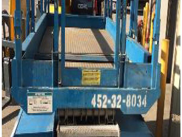 2008 GENIE GS3268 Photo