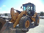 2013 CATERPILLAR 938K Photo #2