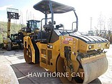 2013 CATERPILLAR CB44B Photo #3