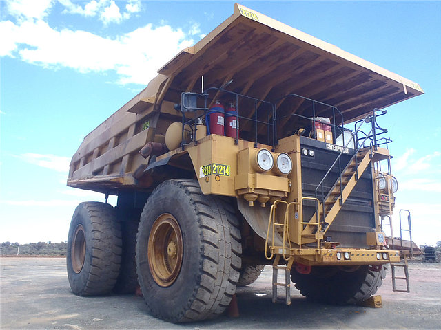 2001 CATERPILLAR 793C Photo