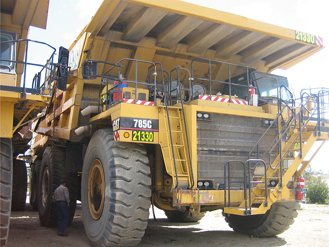 2002 CATERPILLAR 785C Photo