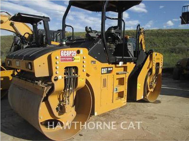 2013 CATERPILLAR CB44B Photo