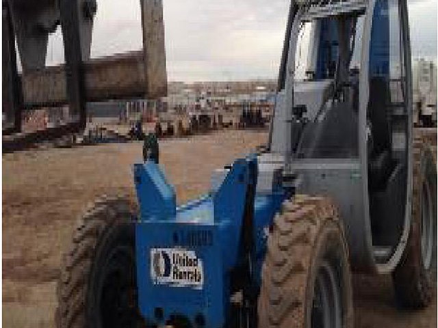 2007 GENIE GTH844 Photo