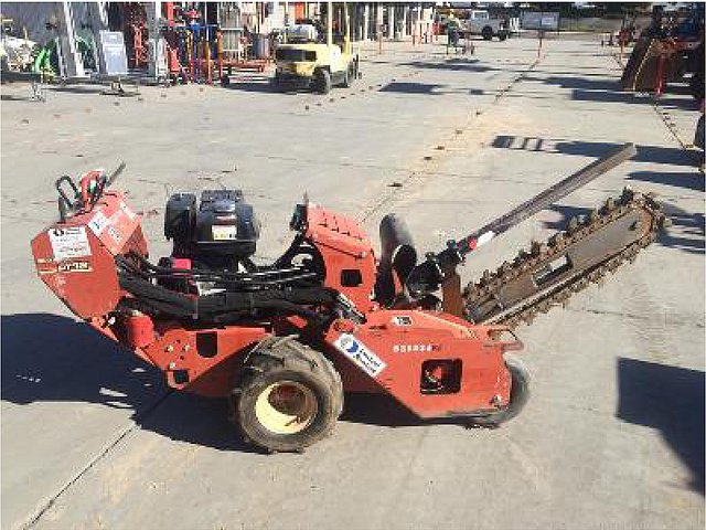 2010 DITCH WITCH RT12 Photo