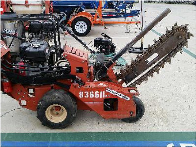 2010 DITCH WITCH RT12 Photo