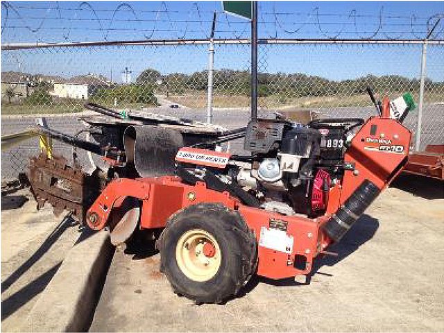 2010 DITCH WITCH RT10 Photo