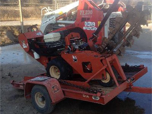 2010 DITCH WITCH RT10 Photo