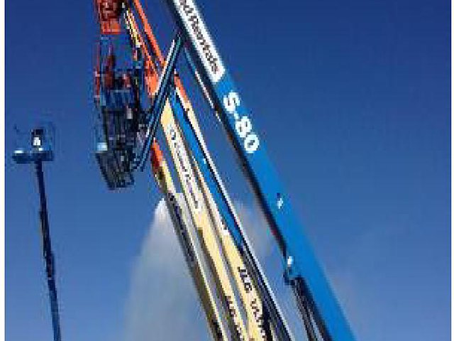 2007 GENIE S80 Photo