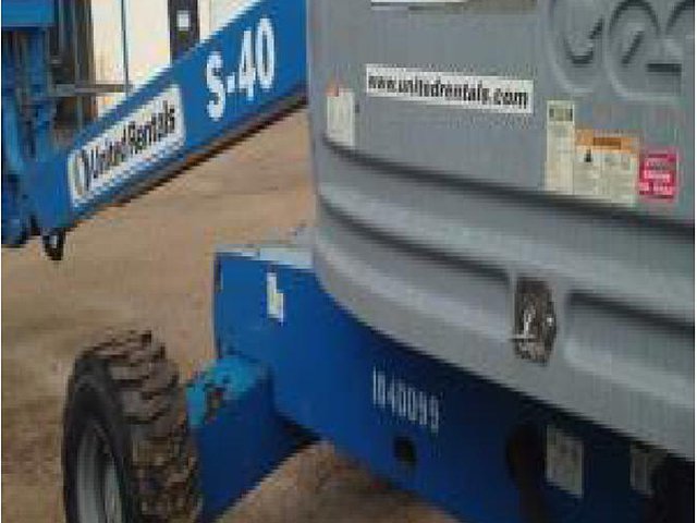2008 GENIE S40 Photo