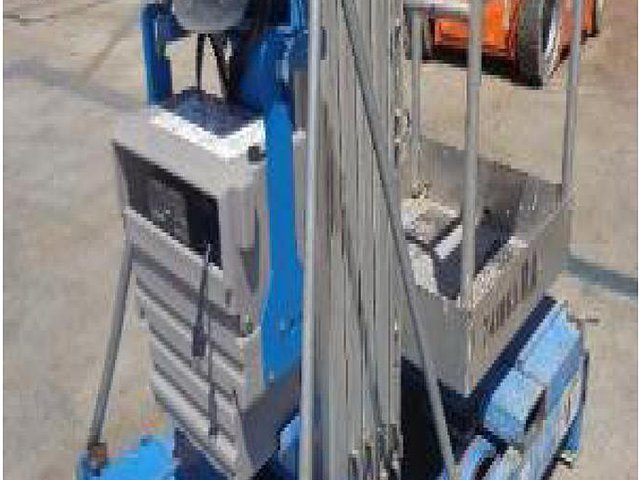 2008 GENIE IWP25S Photo