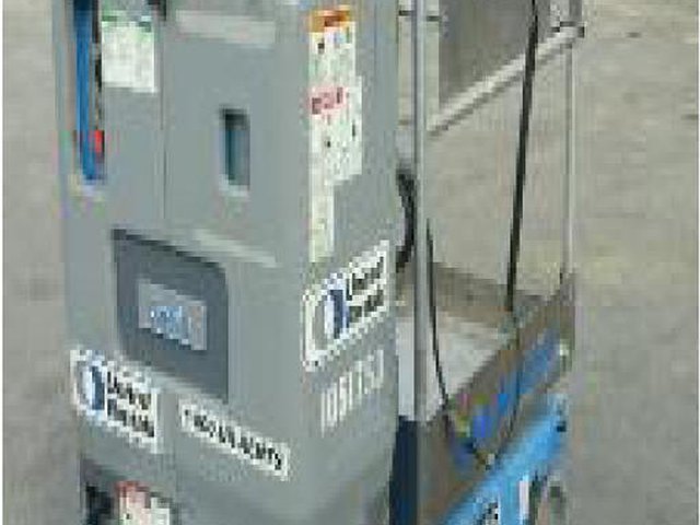 2008 GENIE GR12 Photo