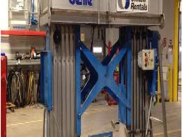 2009 GENIE DPL-35S Photo