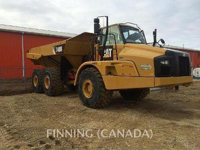 12 CATERPILLAR 740B