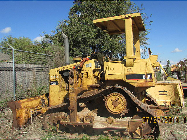 CATERPILLAR D4H Photo