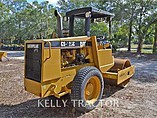 2006 CATERPILLAR CS-323C Photo #3