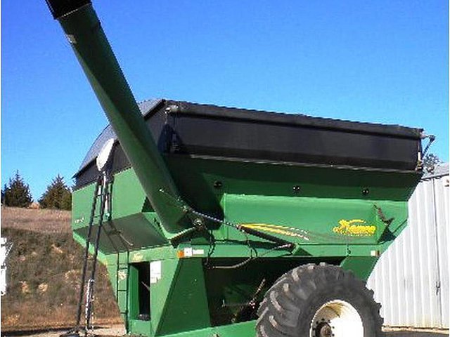 2008 DEMCO 750 Photo