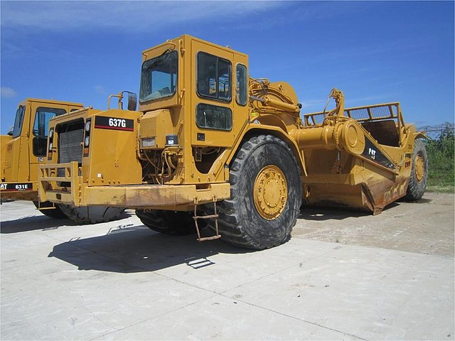 06 CATERPILLAR 637G