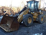 2005 CATERPILLAR 930G Photo #2