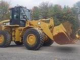 2009 CATERPILLAR 938H Photo #2