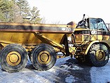 2002 CATERPILLAR 725 Photo #4