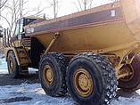 2002 CATERPILLAR 725 Photo #6