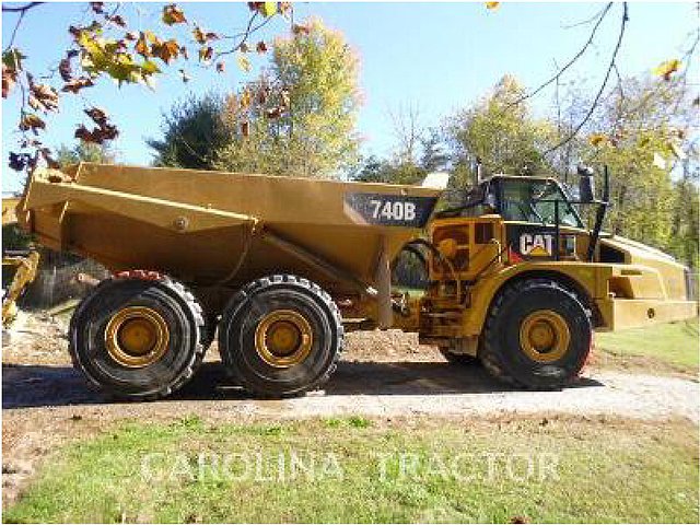 2012 CATERPILLAR 740B Photo