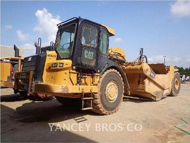 2011 CATERPILLAR 621H Photo