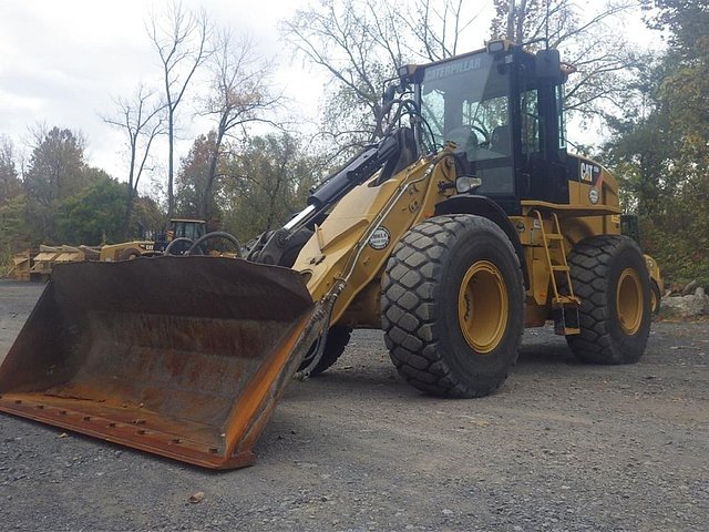 2010 CATERPILLAR 930H Photo