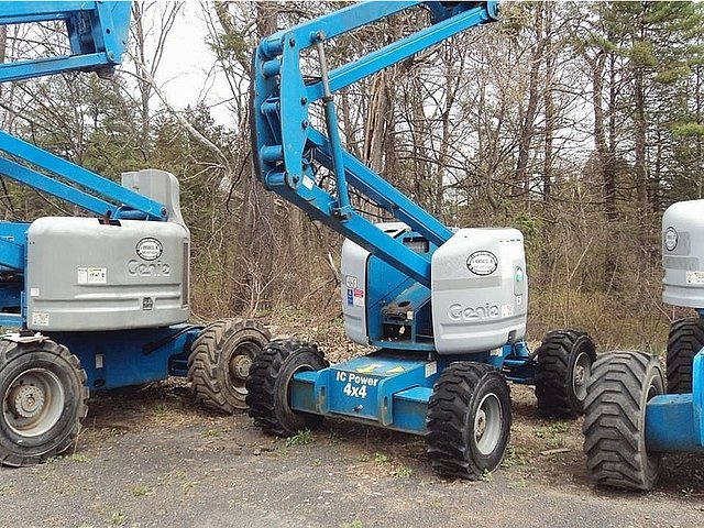 2002 GENIE Z45/25IC Photo