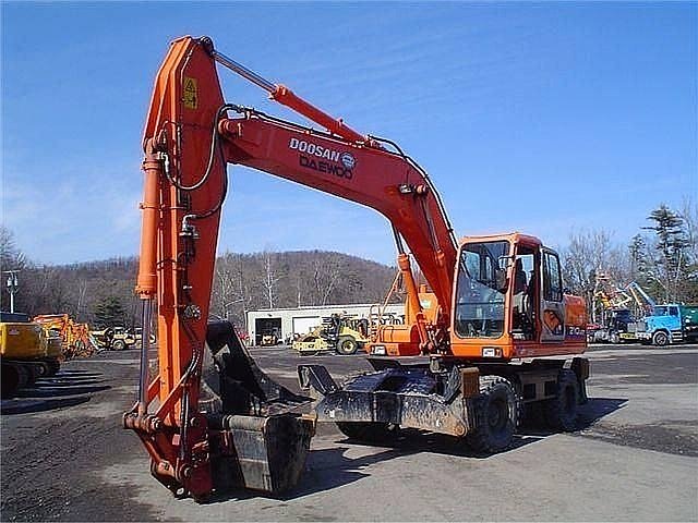 2006 DOOSAN SOLAR 210W V Photo