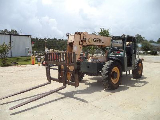2007 GEHL RS8-42 Photo