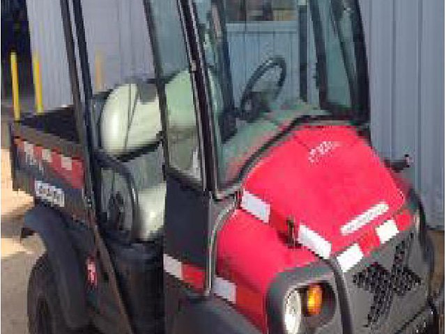 2011 CLUB CAR XRT1550G Photo