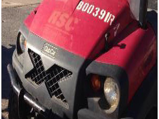 2010 CLUB CAR XRT1550G Photo