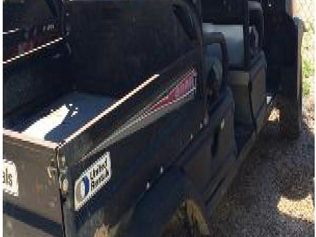 2010 CLUB CAR XRT1550 Photo
