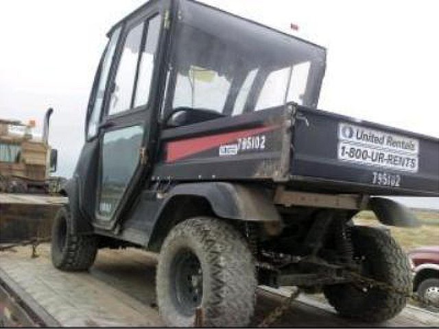 2010 CLUB CAR XRT 1550G W/CAB Photo